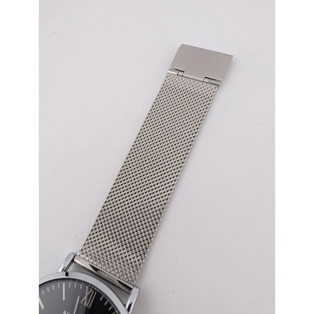Nine West Watch Men 40mm Case Silver Mesh Metal Band w/ Box- New Battery‎